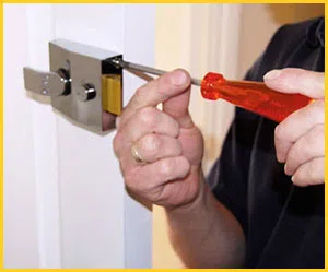 Exclusive Locksmith Service South Gate, CA 323-741-3397 - 10-lock-smiths