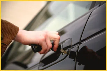 Exclusive Locksmith Service South Gate, CA 323-741-3397 - 18-car-unlock